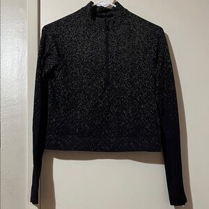 Lululemon | Women's Crop Black/shite 1/4 zip pull over